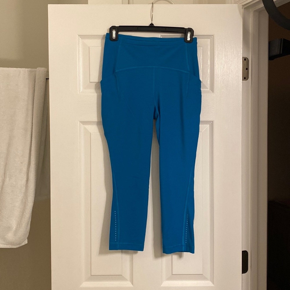 Lululemon Fast and Free Crop leggings. Size 6.